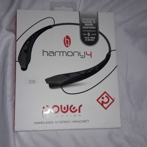 Wireless stereo headset